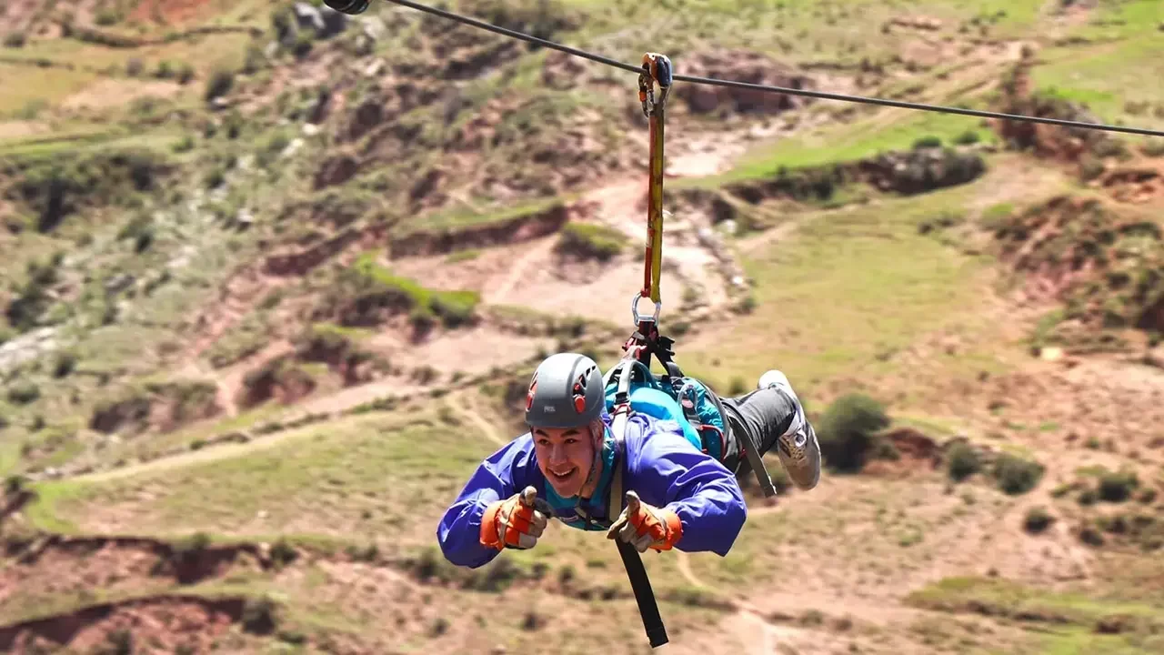 Zipline Racchi
